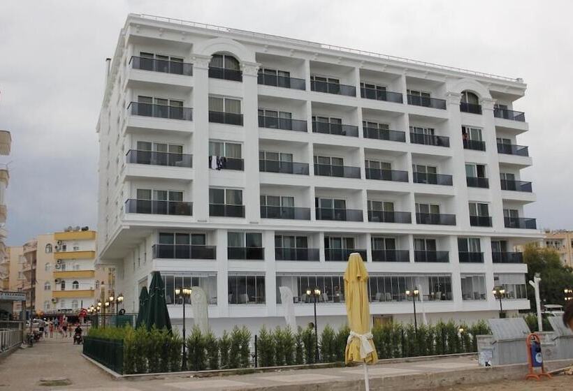 ホテル Süzer Resort