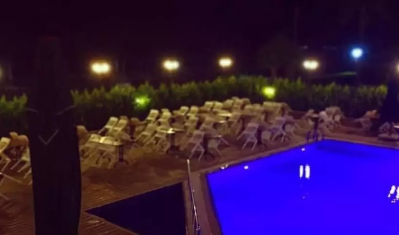 Hotelli Süzer Resort