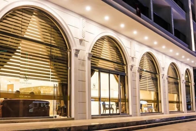 ホテル Süzer Resort