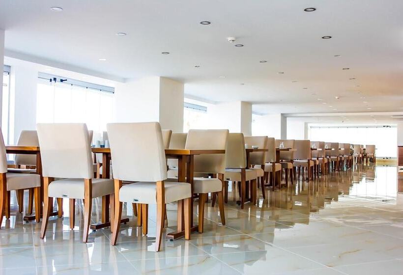 ホテル Süzer Resort