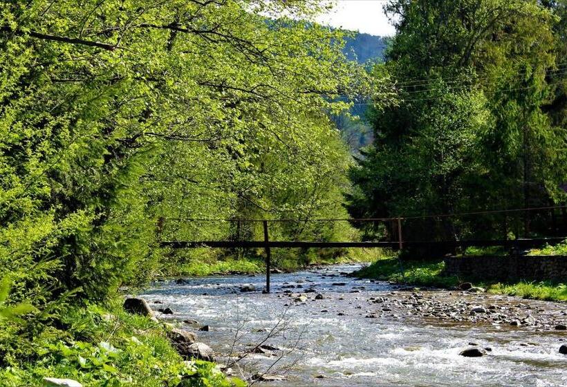 Pensão три брати