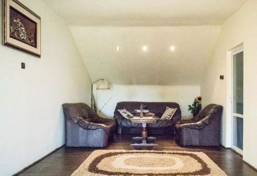 ペンション Guesthouse Vila Melisa