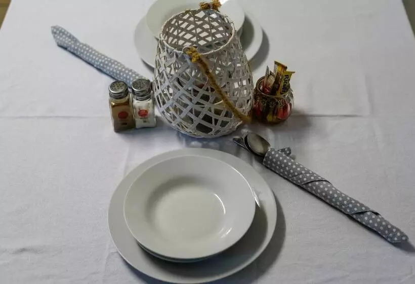 ペンション Hlulani Guest House