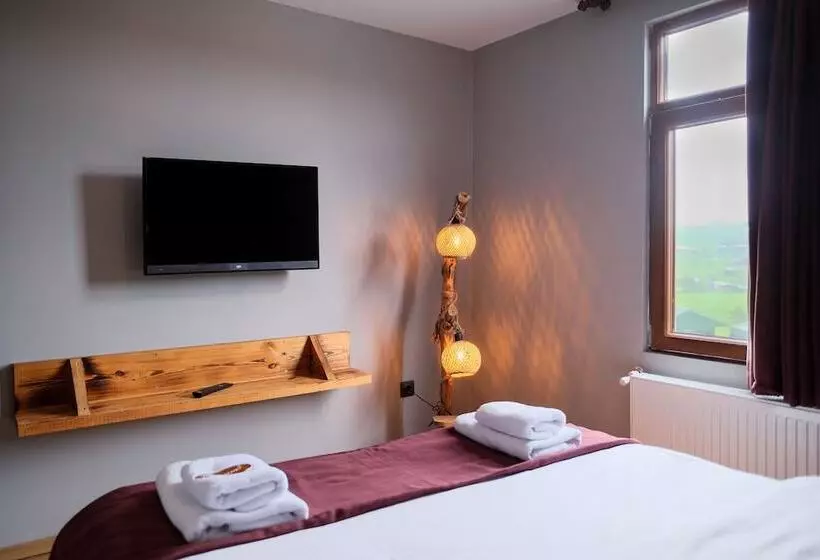 Zeyti̇ndali Yayla Otel