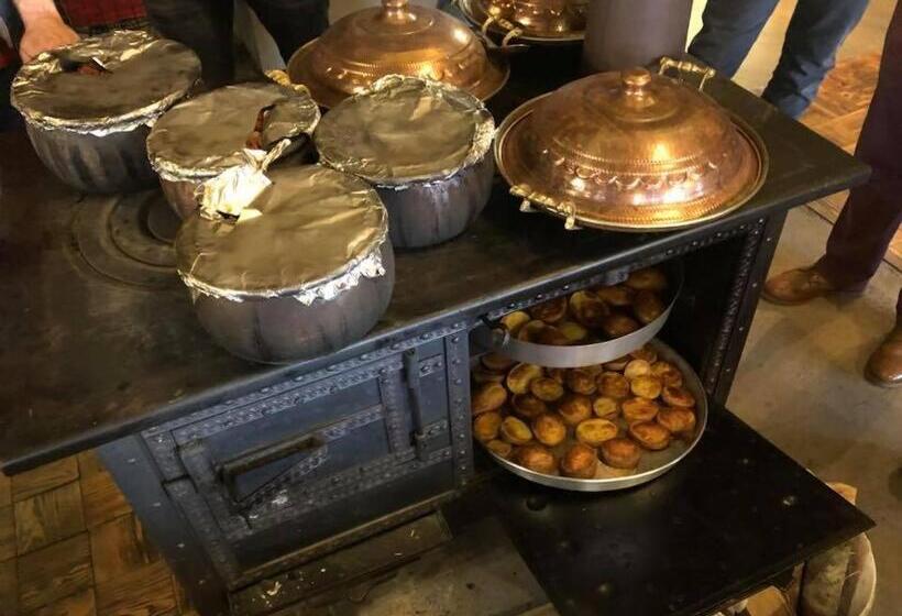 Zeyti̇ndali Yayla Otel