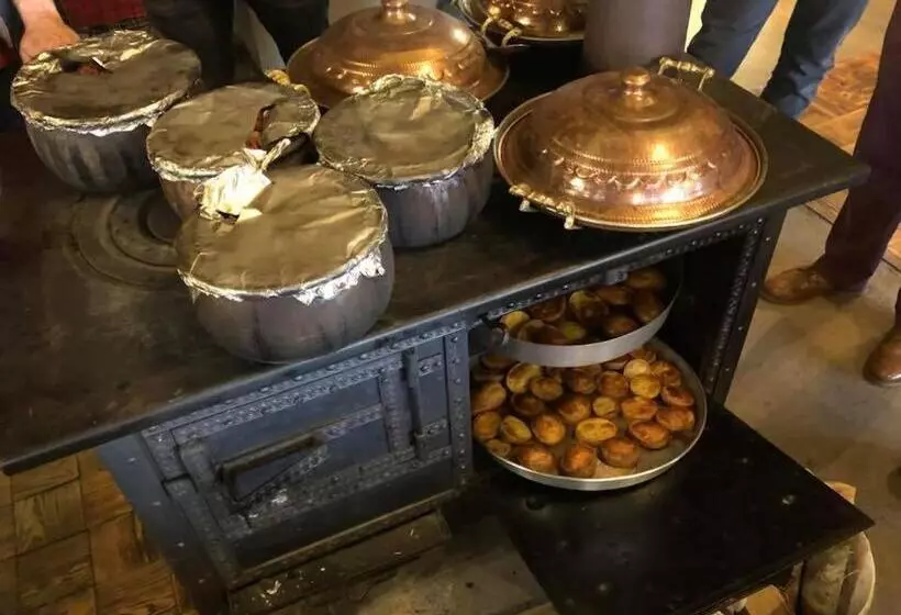 Zeyti̇ndali Yayla Otel