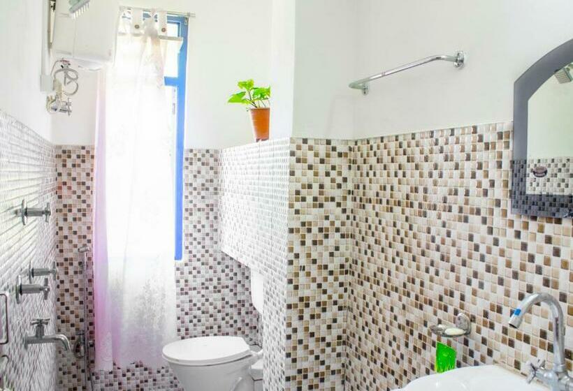 مبيت وإفطار Ashraya Boutique Homestay