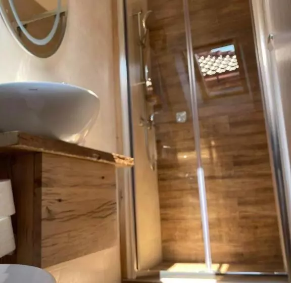 Aamiaismajoitus (B&B) Nagy Homoród étterem és Panzió