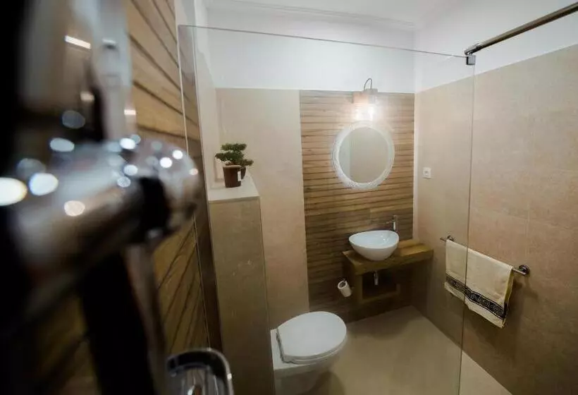 Aamiaismajoitus (B&B) Nagy Homoród étterem és Panzió