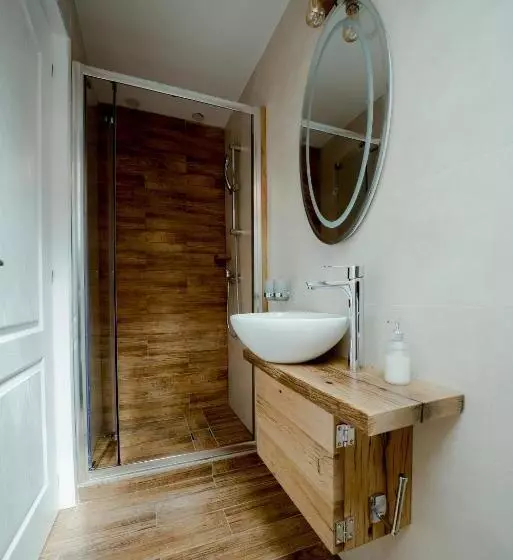 Aamiaismajoitus (B&B) Nagy Homoród étterem és Panzió