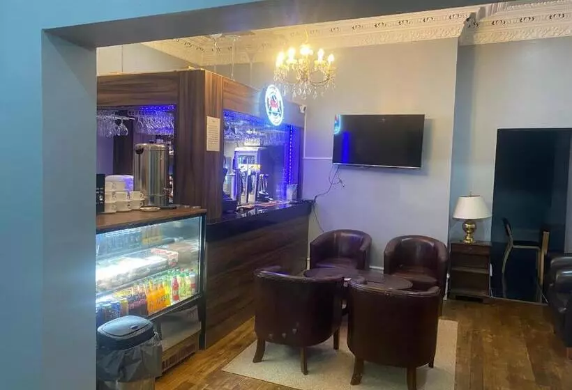 Clifton Hotel & Bar Newcastle