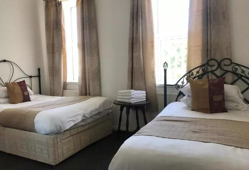 Clifton Hotel & Bar Newcastle