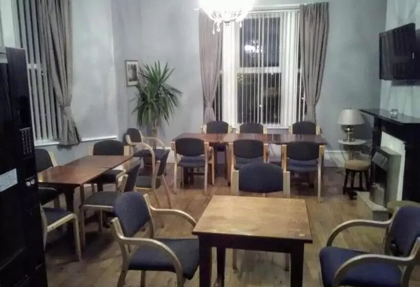 Clifton Hotel & Bar Newcastle