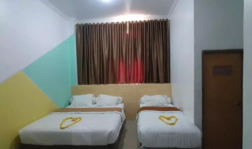 هتل Grand Maju