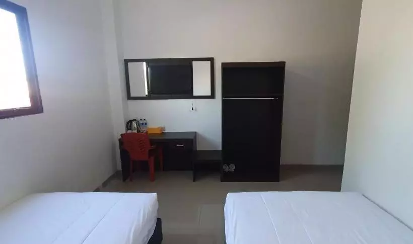 هتل Grand Maju