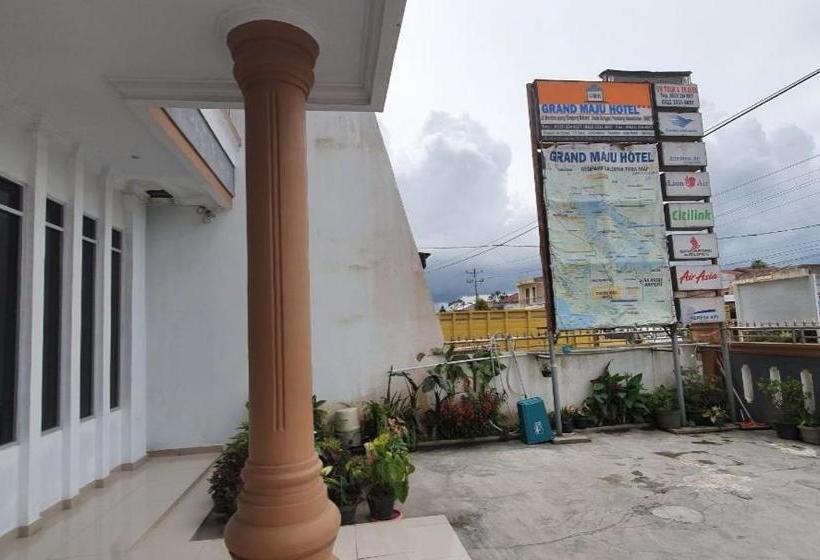 Отель Grand Maju