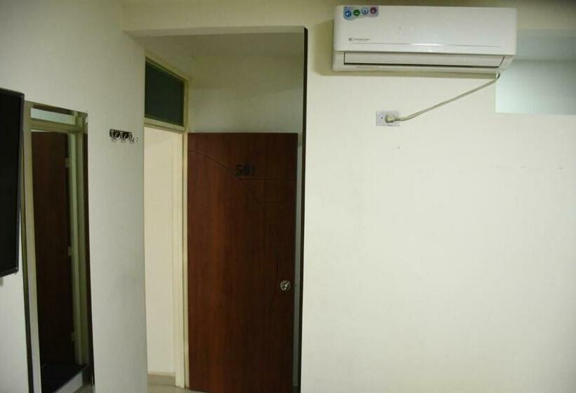 Отель Hormiga Real