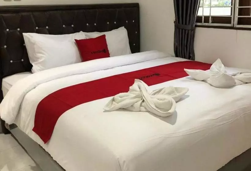 ホテル Reddoorz Near Citraland Gama City Medan