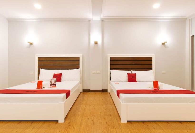 ホテル Reddoorz Premium @ Trece Indang Road