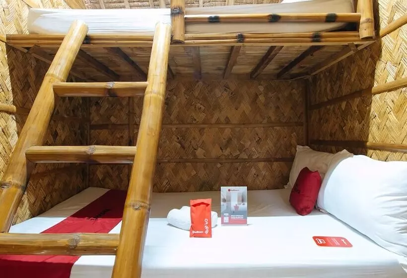 Hotelli Reddoorz Premium @ Trece Indang Road