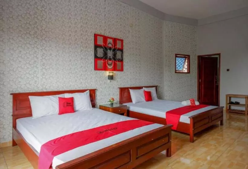 ホテル Reddoorz Syariah Near Kawasan Sam Poo Kong 2