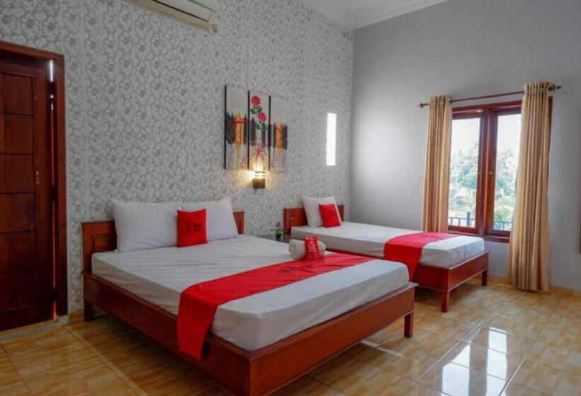 בית מלון כפרי Reddoorz Syariah Near Kawasan Sam Poo Kong 2