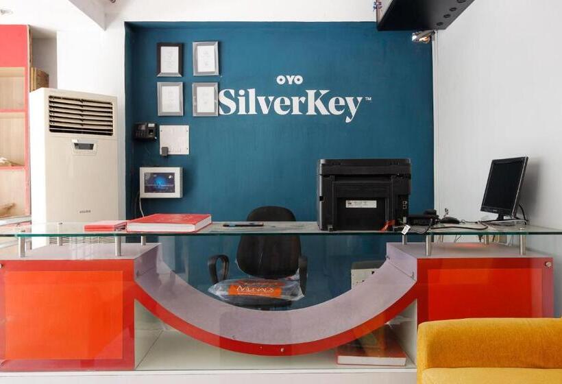 Hotel Silverkey Executive Stays 45819  Sundari