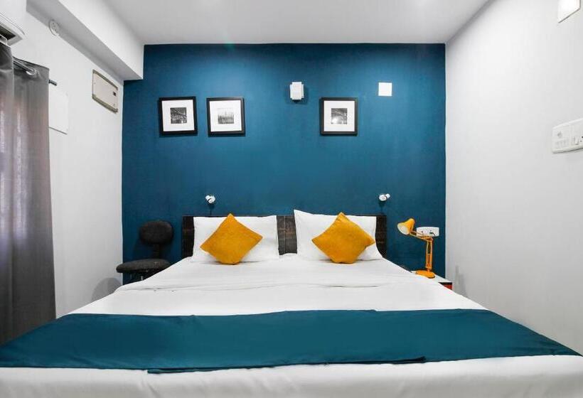 Hotel Silverkey Executive Stays 45819  Sundari