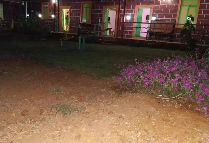 Hotelli Vamoose Kaas Hill Resort