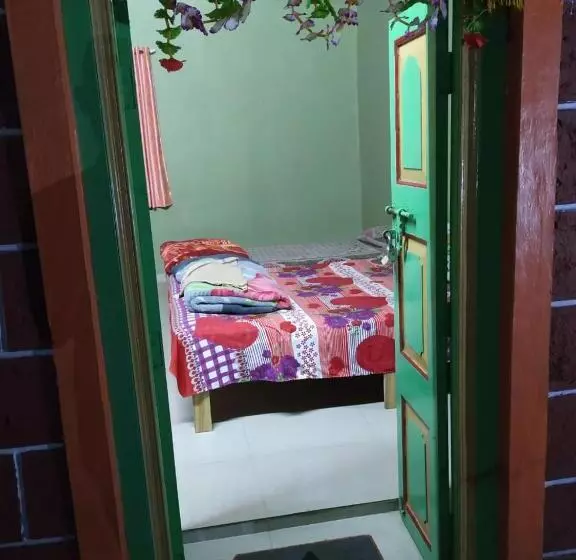 Hotelli Vamoose Kaas Hill Resort