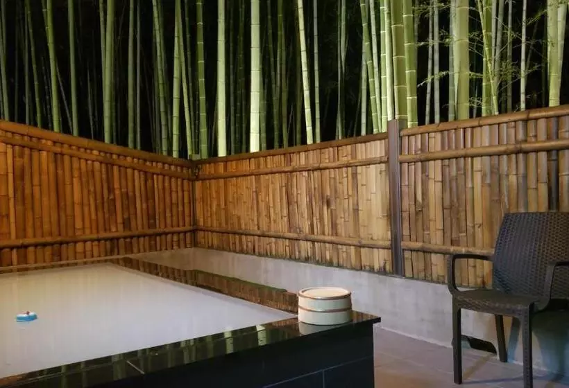 ペンション あかがね荘