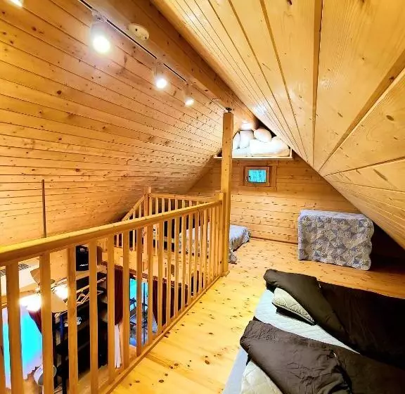 ペンション あかがね荘