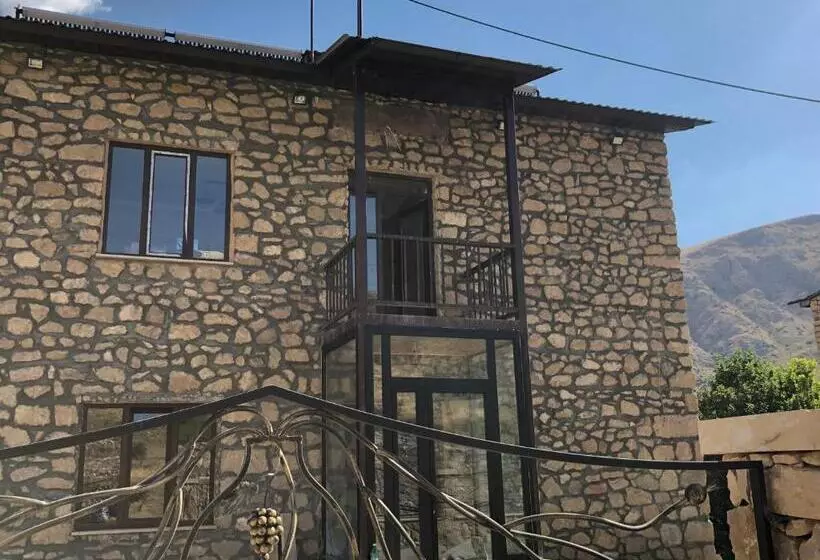 Majatalo Gnishik Eco Lodge