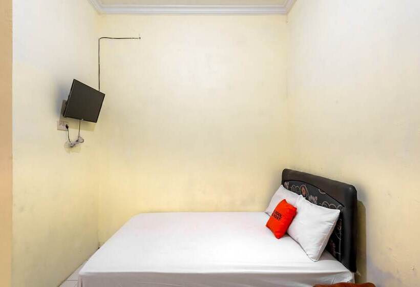 פנסיון Koolkost Near Gor Untung Suropati