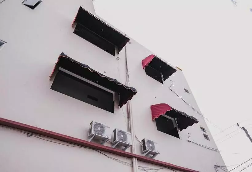 ペンション Reddoorz @ Jalan Pangeran Antasari Lampung 2