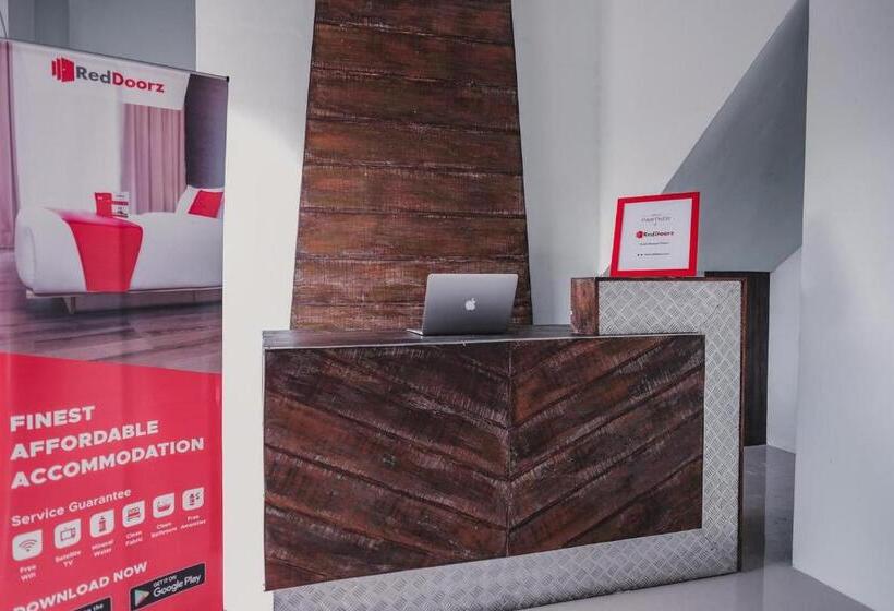 פנסיון Reddoorz @ Jalan Pangeran Antasari Lampung 2