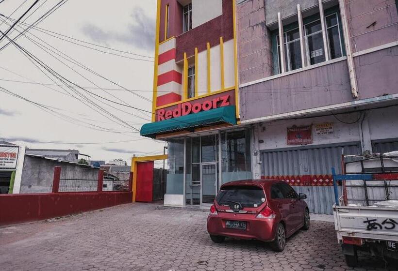 פנסיון Reddoorz @ Jalan Pangeran Antasari Lampung 2