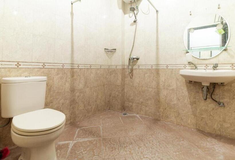 بنسيون Reddoorz Near Bahu Mall Manado