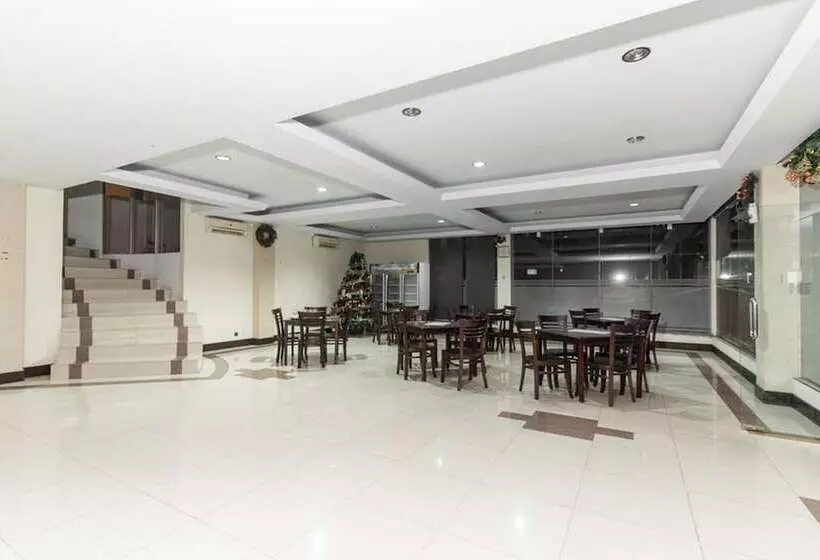 ペンション Reddoorz Near Bahu Mall Manado