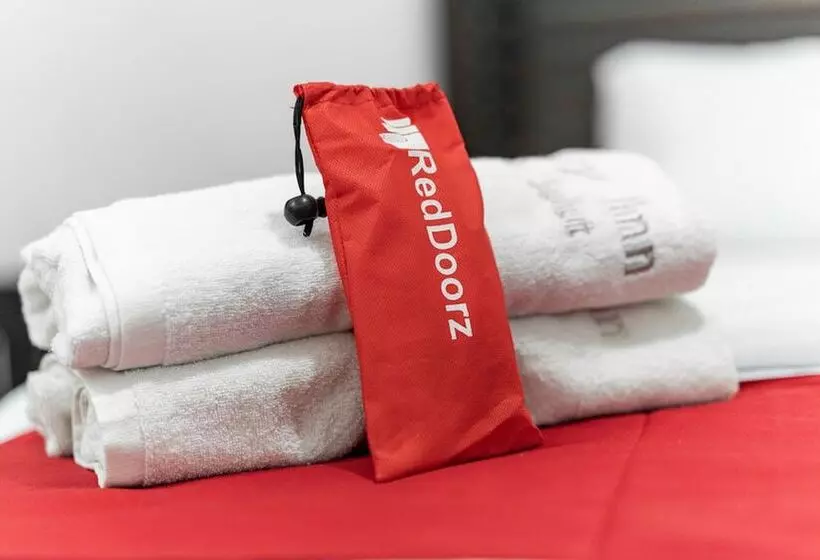 ペンション Reddoorz Near Bahu Mall Manado