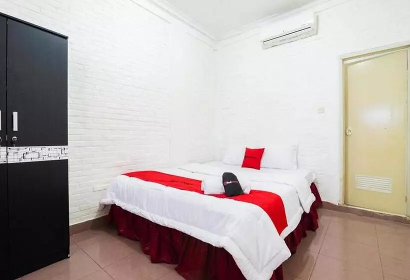 Majatalo Reddoorz Near Universitas Pamulang