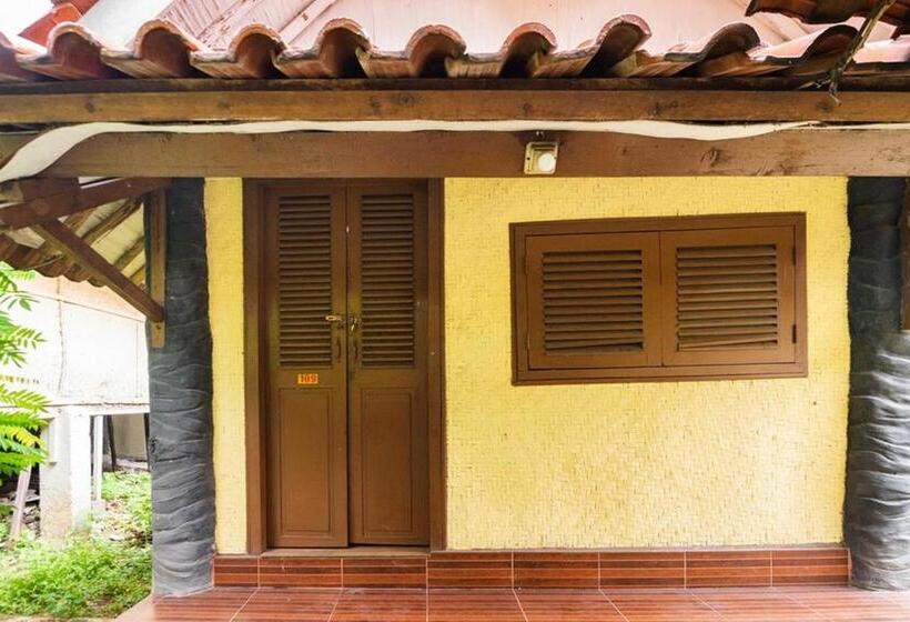 Pensjonat Reddoorz Near Universitas Pamulang