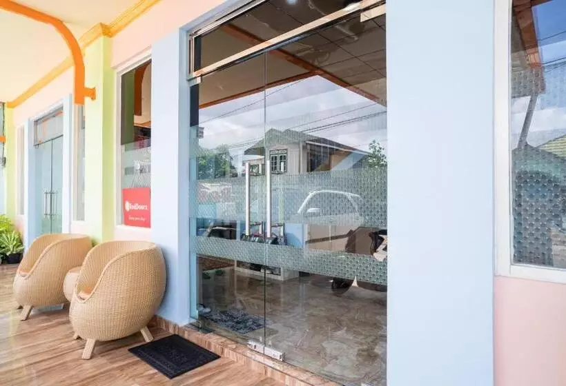 Majatalo Reddoorz Syariah Near Taman Siring 2