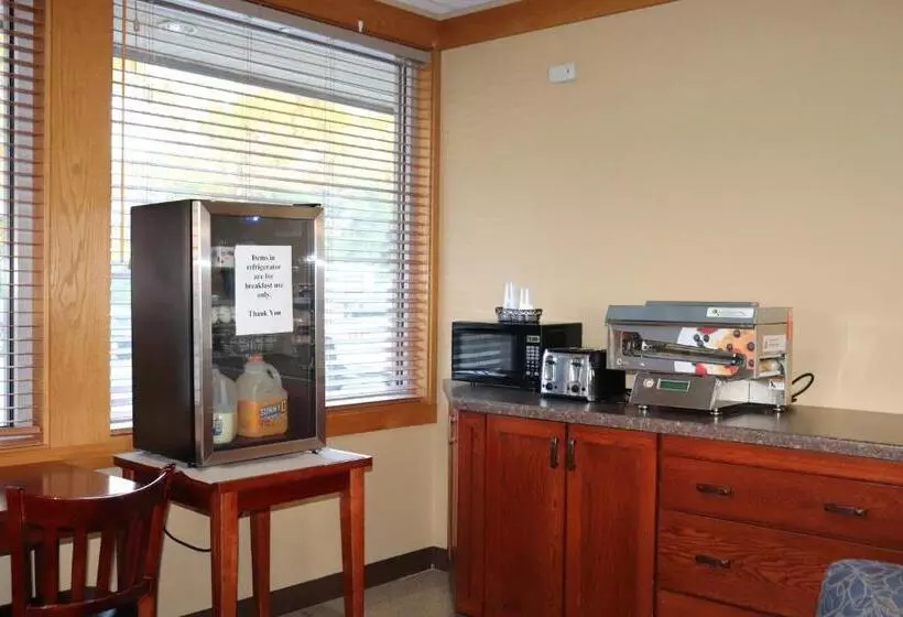 ユースホステル Prairie Inn Holmen La Crosse Area