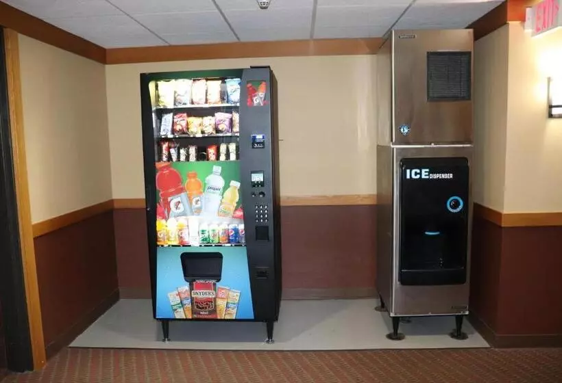 ユースホステル Prairie Inn Holmen La Crosse Area