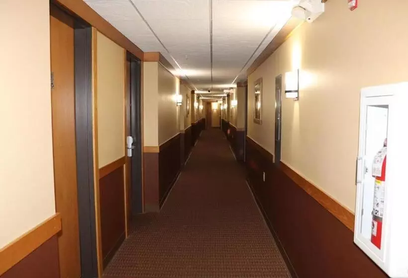 ユースホステル Prairie Inn Holmen La Crosse Area