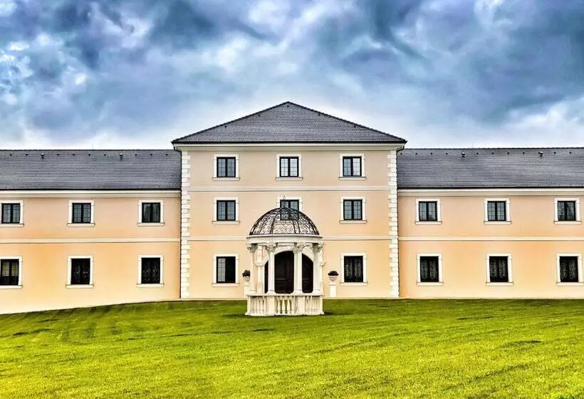 Hotelli Château šanov