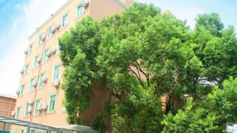 בית מלון כפרי Greentree Inn Shenzhen Kengzi Town Express