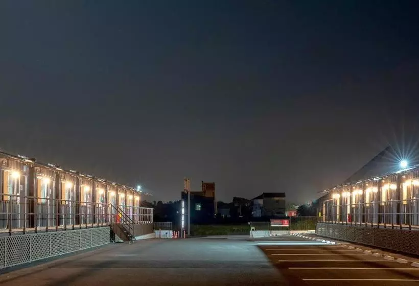 Hotelli R9 The Yard Isumi