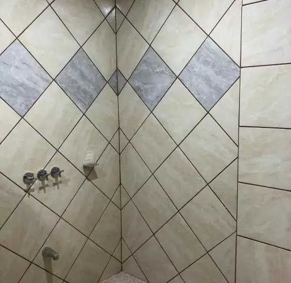 Majatalo Hospedaje Adrimaran